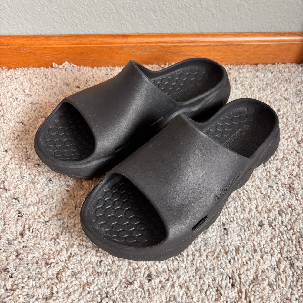 Columbia Thrive Revive Black Comfort Slides Adult unisex